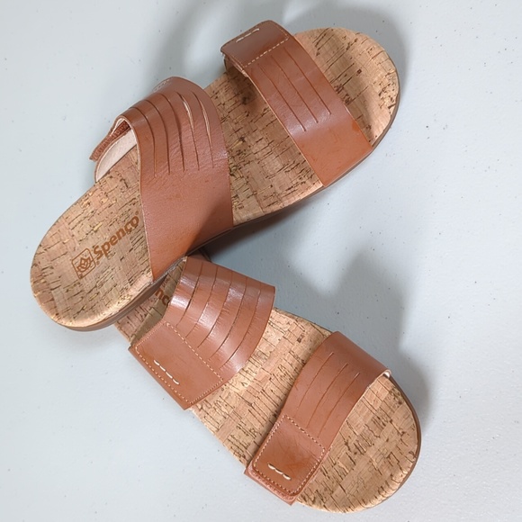 Spenco, Layla, brown leather orthotic slide. Size D(wide) - Picture 1 of 10